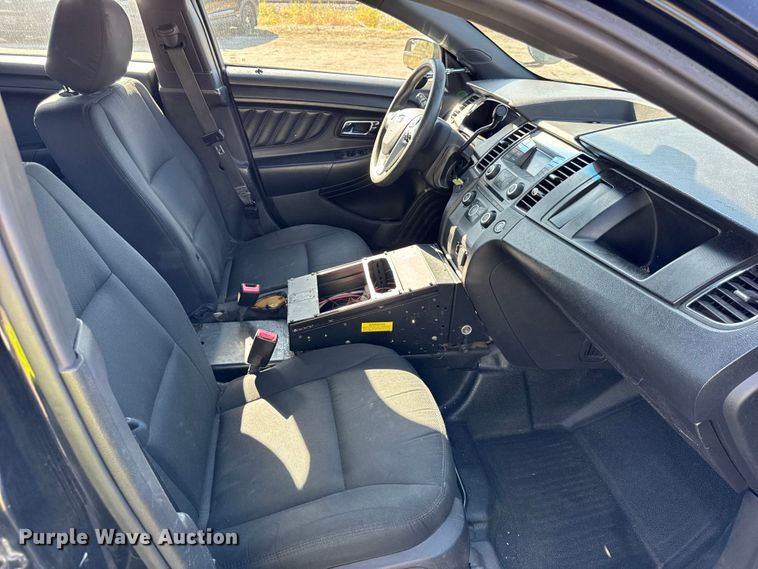 image for item EF2168 2016 Ford Taurus Police Interceptor 