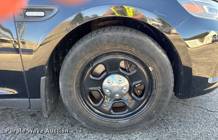 image for item EF2168 2016 Ford Taurus Police Interceptor 