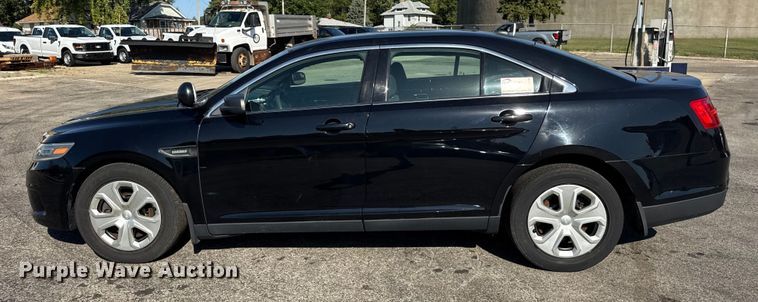 image for item EF2170 2016 Ford Taurus Police Interceptor 