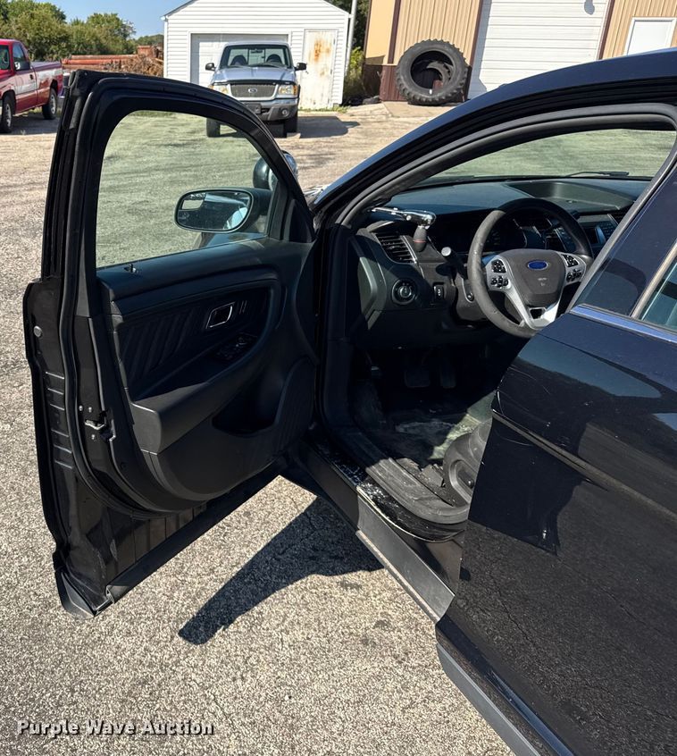 image for item EF2170 2016 Ford Taurus Police Interceptor 