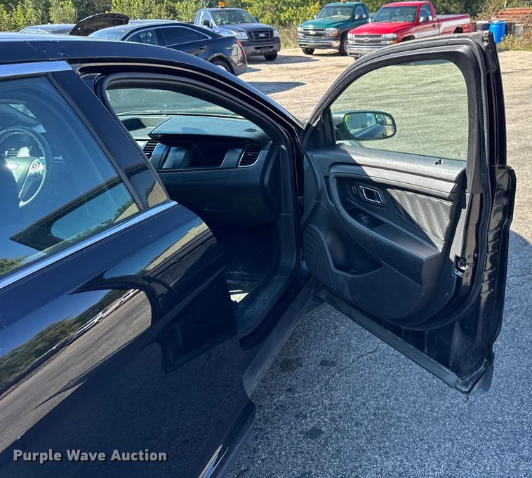 image for item EF2170 2016 Ford Taurus Police Interceptor 