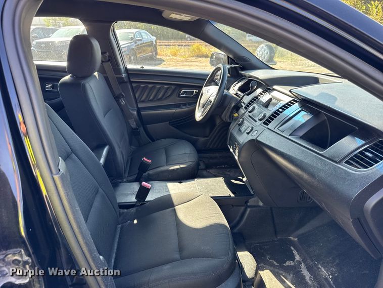 image for item EF2170 2016 Ford Taurus Police Interceptor 