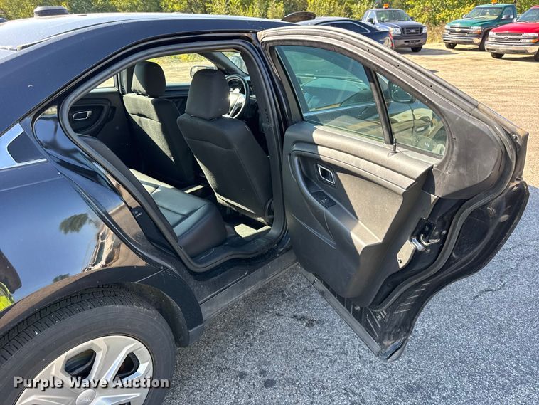 image for item EF2170 2016 Ford Taurus Police Interceptor 