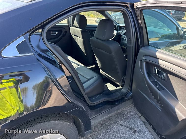 image for item EF2170 2016 Ford Taurus Police Interceptor 