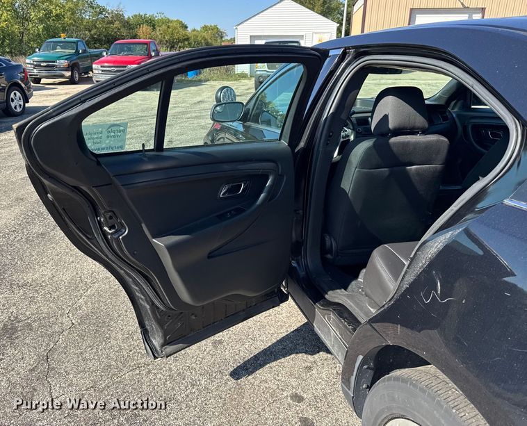 image for item EF2170 2016 Ford Taurus Police Interceptor 