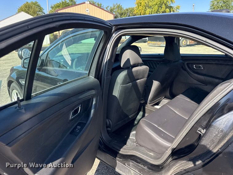 image for item EF2170 2016 Ford Taurus Police Interceptor 