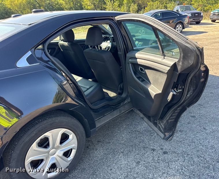 image for item EF2171 2016 Ford Taurus Police Interceptor 