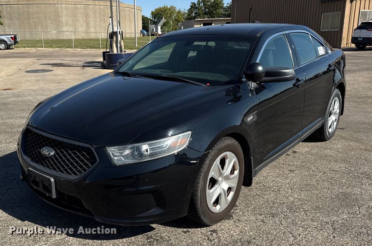 image for item EF2172 2016 Ford Taurus Police Interceptor 