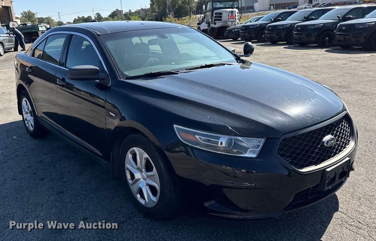 image for item EF2172 2016 Ford Taurus Police Interceptor 