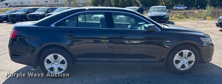 image for item EF2172 2016 Ford Taurus Police Interceptor 