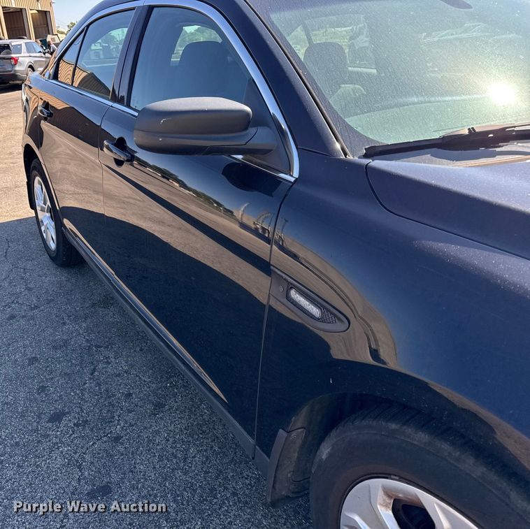 image for item EF2172 2016 Ford Taurus Police Interceptor 