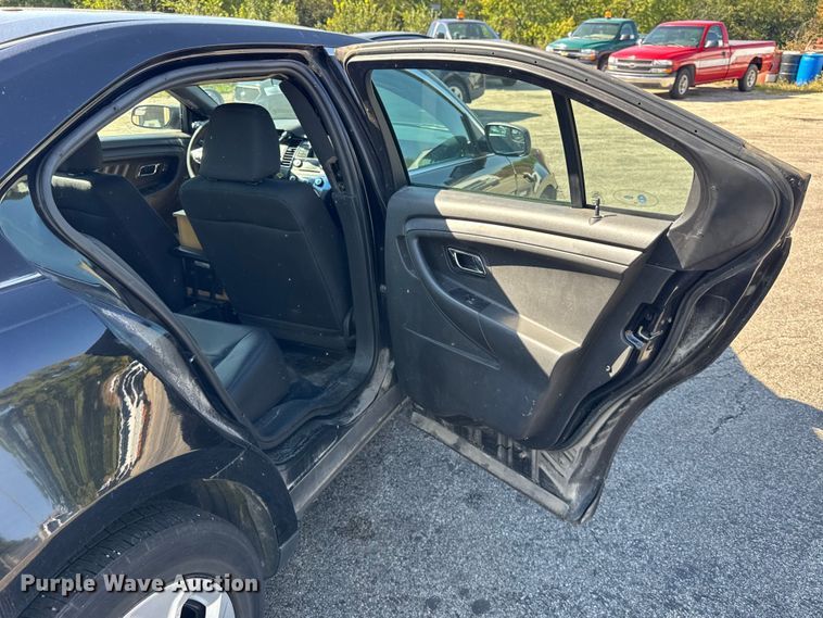 image for item EF2172 2016 Ford Taurus Police Interceptor 