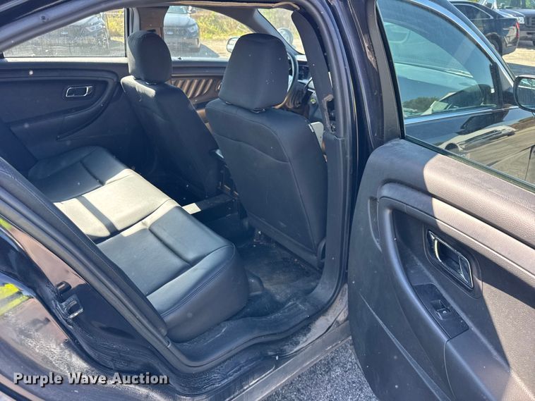 image for item EF2172 2016 Ford Taurus Police Interceptor 