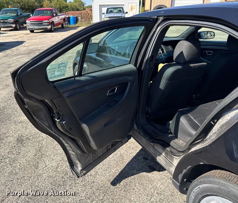 image for item EF2172 2016 Ford Taurus Police Interceptor 