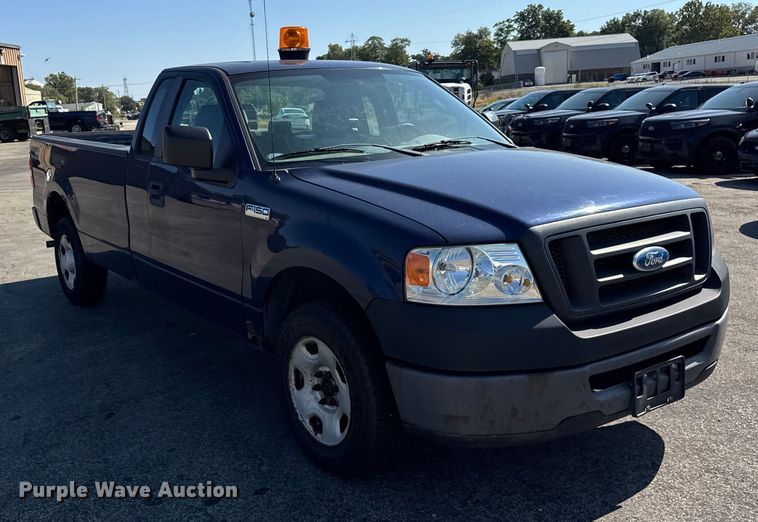 image for item EF2173 2007 Ford F150 XL pickup truck