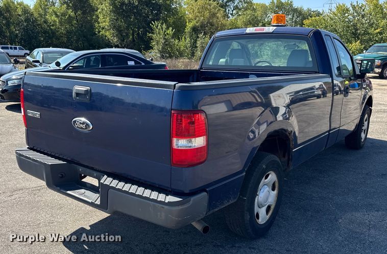 image for item EF2173 2007 Ford F150 XL pickup truck