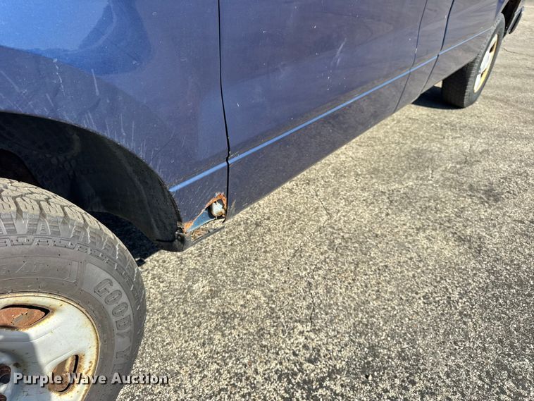 image for item EF2173 2007 Ford F150 XL pickup truck