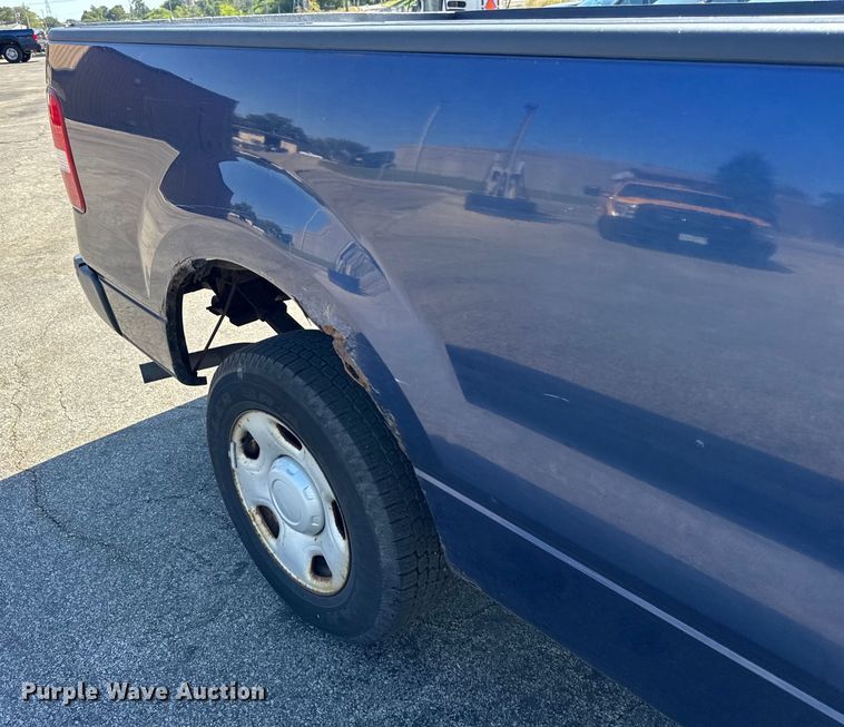 image for item EF2173 2007 Ford F150 XL pickup truck