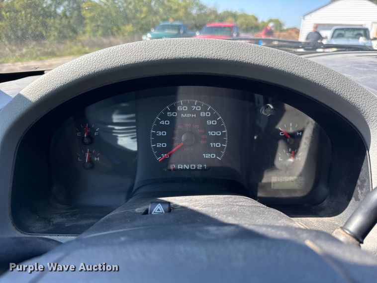 image for item EF2173 2007 Ford F150 XL pickup truck