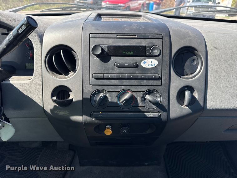 image for item EF2173 2007 Ford F150 XL pickup truck