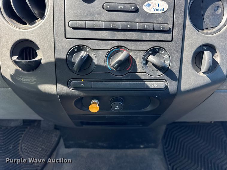 image for item EF2173 2007 Ford F150 XL pickup truck