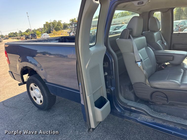 image for item EF2173 2007 Ford F150 XL pickup truck