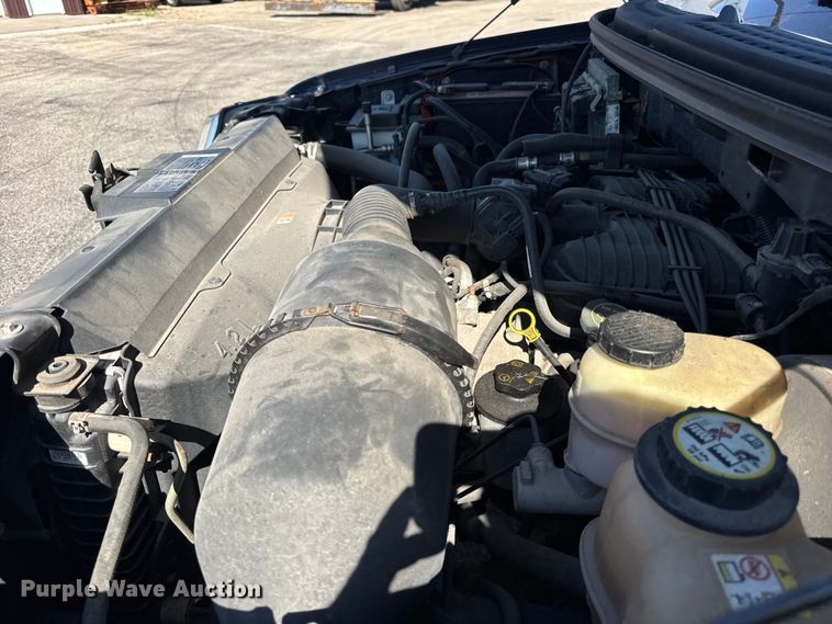 image for item EF2173 2007 Ford F150 XL pickup truck