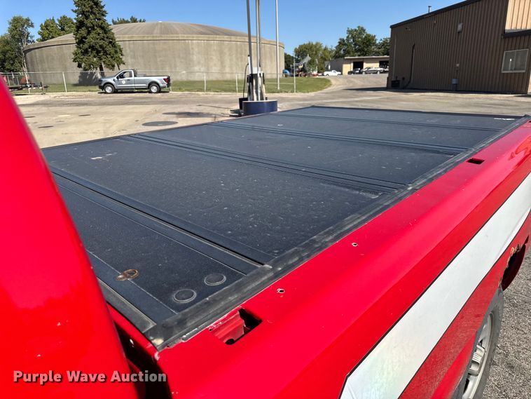 image for item EF2175 2002 Chevrolet Silverado 1500 pickup truck