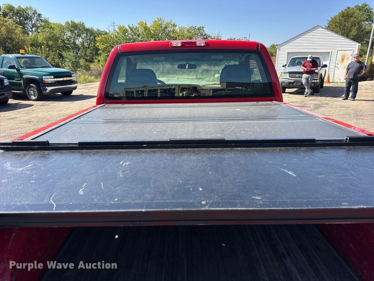 image for item EF2175 2002 Chevrolet Silverado 1500 pickup truck