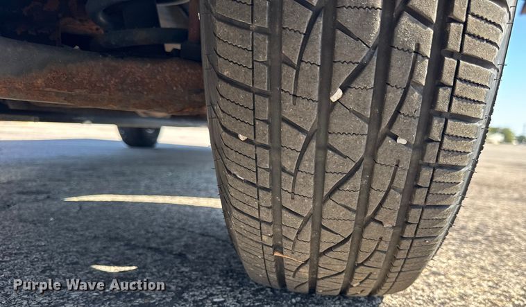 image for item EF2175 2002 Chevrolet Silverado 1500 pickup truck