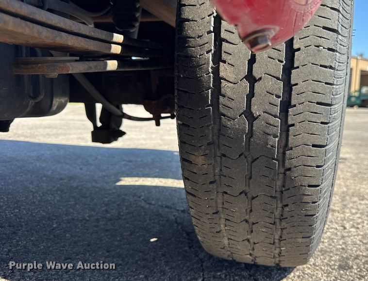 image for item EF2175 2002 Chevrolet Silverado 1500 pickup truck