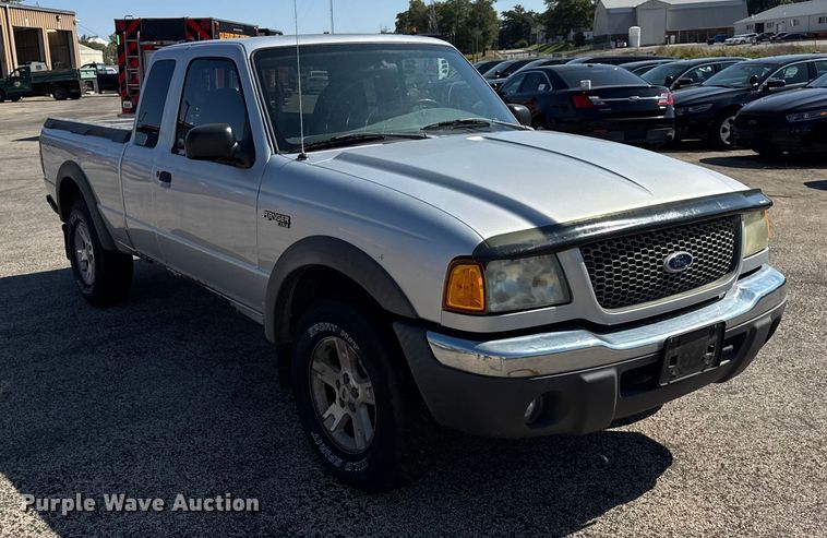 image for item EF2176 2002 Ford Ranger SuperCab pickup truck