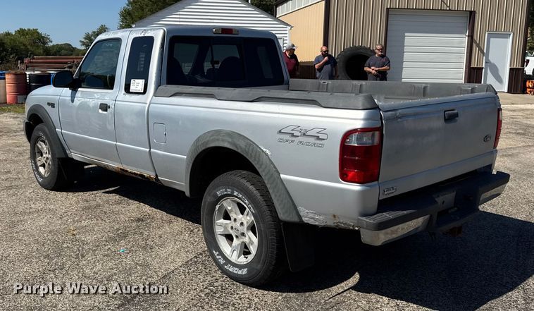 image for item EF2176 2002 Ford Ranger SuperCab pickup truck