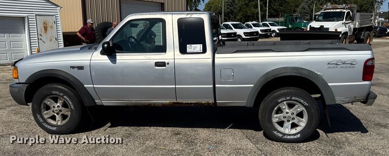image for item EF2176 2002 Ford Ranger SuperCab pickup truck