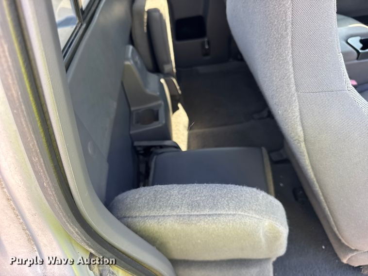 image for item EF2176 2002 Ford Ranger SuperCab pickup truck