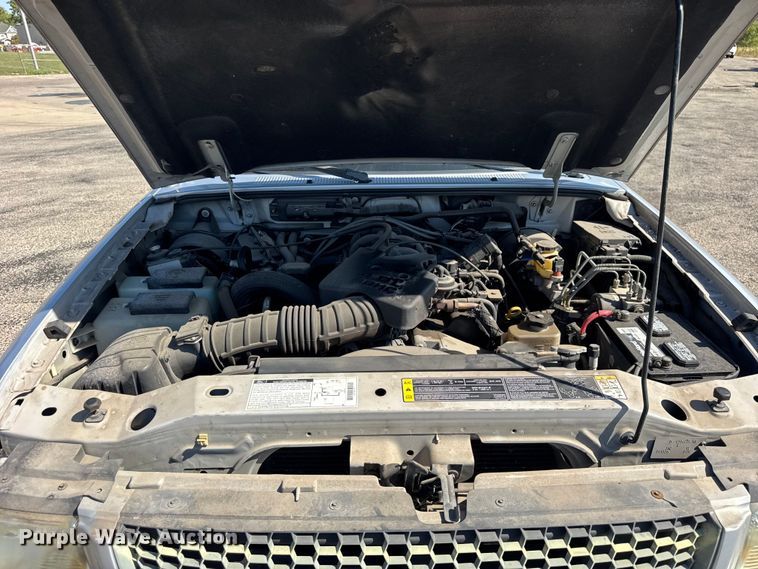image for item EF2176 2002 Ford Ranger SuperCab pickup truck
