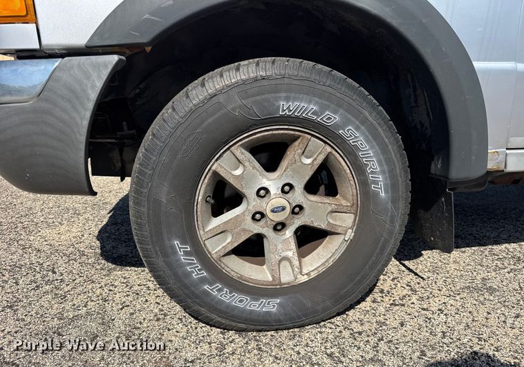 image for item EF2176 2002 Ford Ranger SuperCab pickup truck