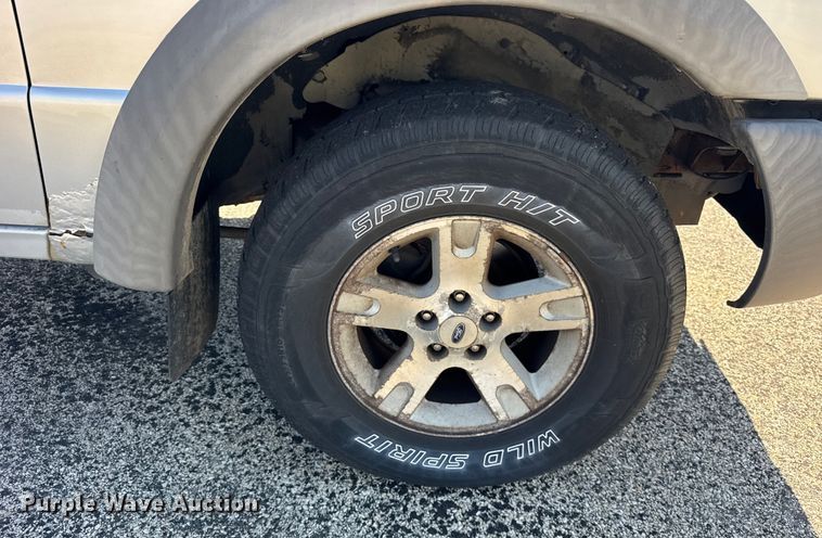 image for item EF2176 2002 Ford Ranger SuperCab pickup truck