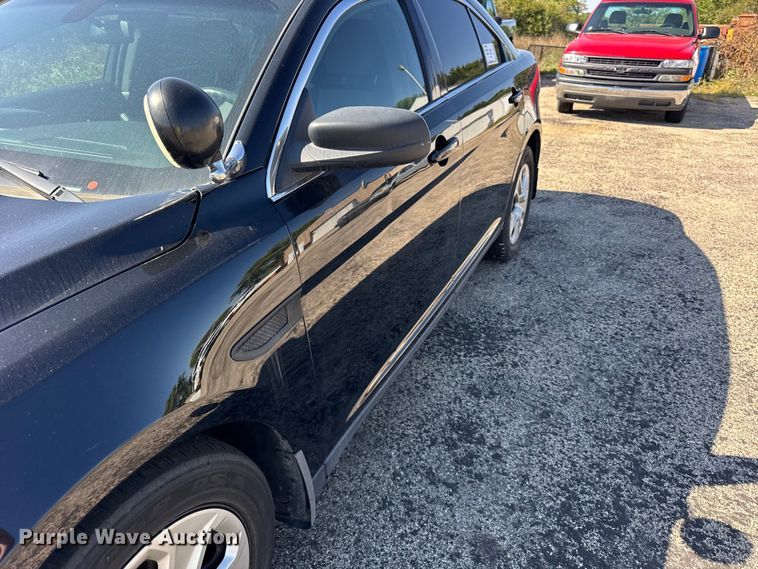 image for item EF2177 2013 Ford Taurus Police Interceptor 