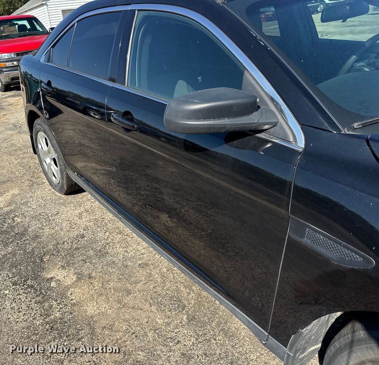 image for item EF2177 2013 Ford Taurus Police Interceptor 