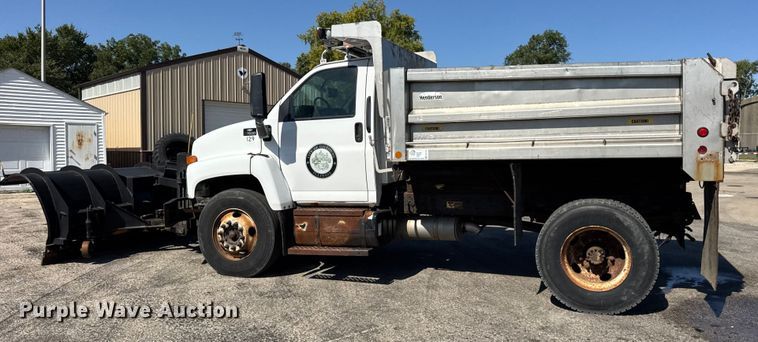 image for item EF2178 2005 Chevrolet C7500 dump truck