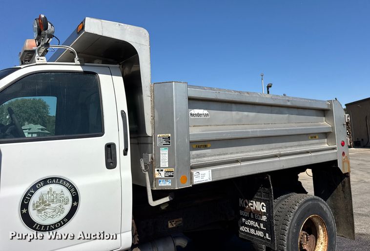 image for item EF2178 2005 Chevrolet C7500 dump truck