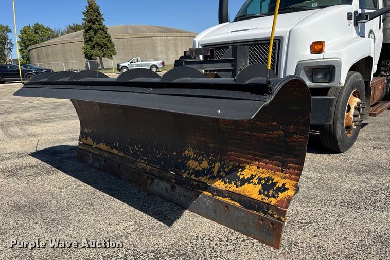 image for item EF2178 2005 Chevrolet C7500 dump truck