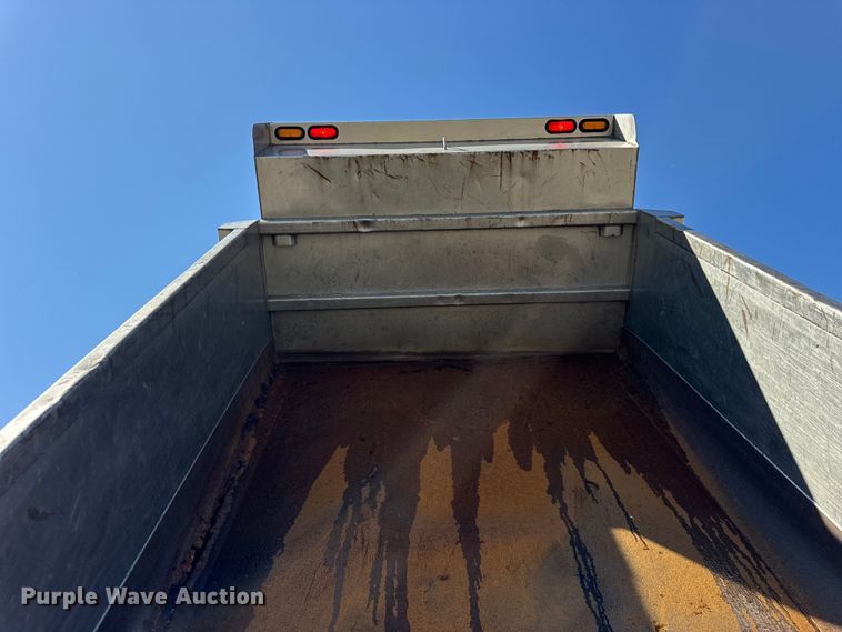 image for item EF2178 2005 Chevrolet C7500 dump truck