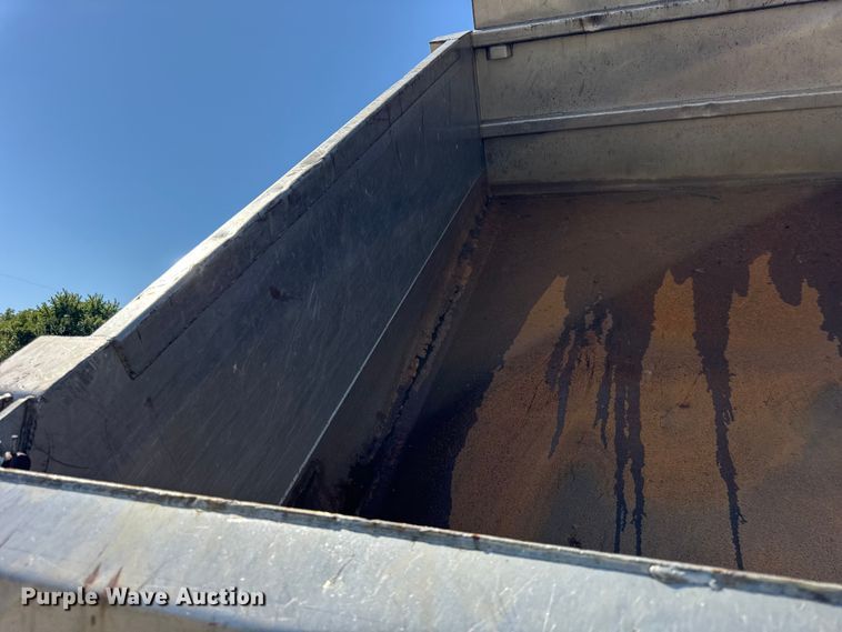 image for item EF2178 2005 Chevrolet C7500 dump truck