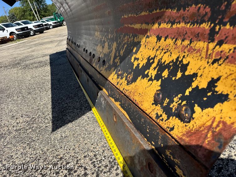 image for item EF2178 2005 Chevrolet C7500 dump truck