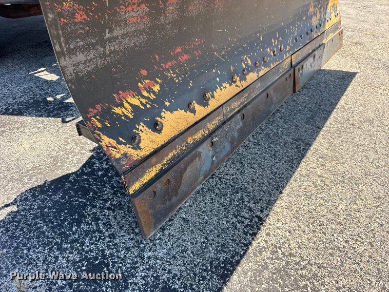 image for item EF2178 2005 Chevrolet C7500 dump truck