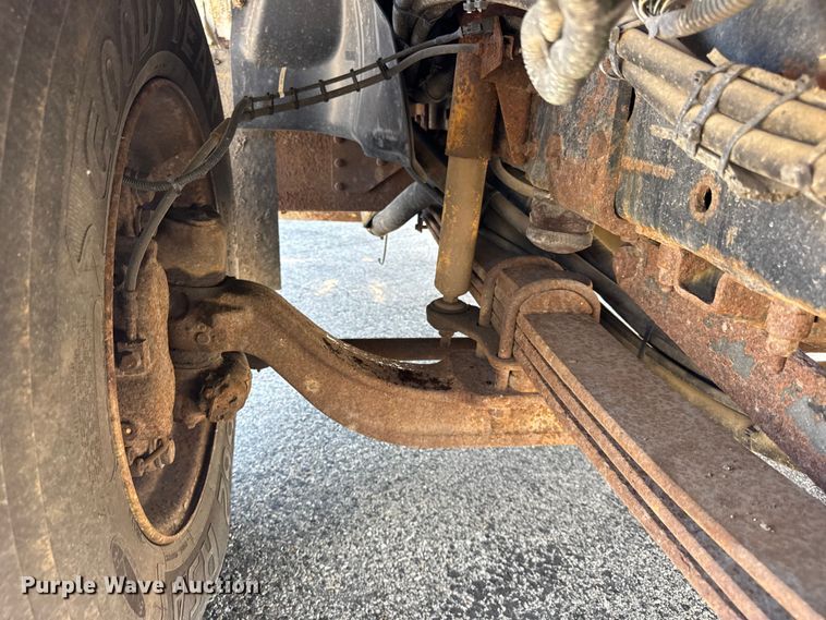 image for item EF2178 2005 Chevrolet C7500 dump truck