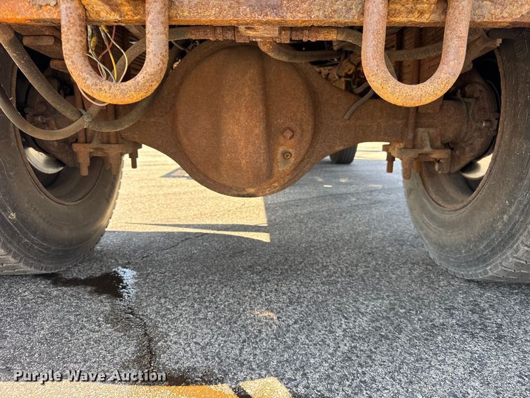 image for item EF2178 2005 Chevrolet C7500 dump truck