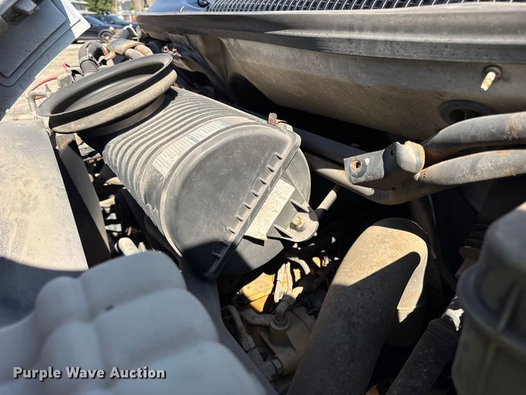 image for item EF2178 2005 Chevrolet C7500 dump truck